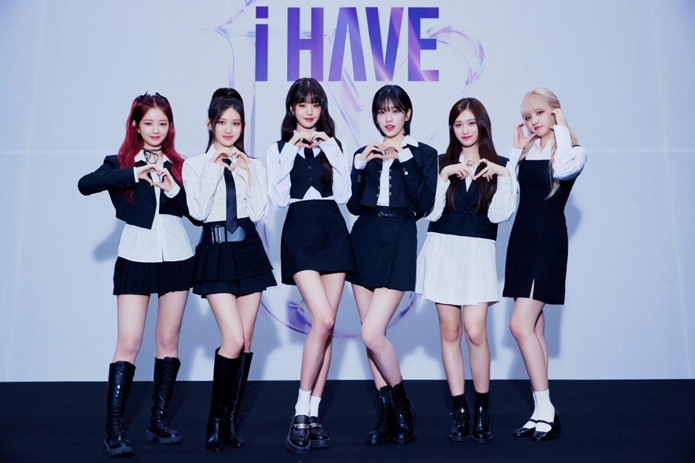 아이브, 4일 월드투어 피날레 앵콜콘 첫 도쿄돔 입성…‘믿듣 무대 강자’ 모멘트