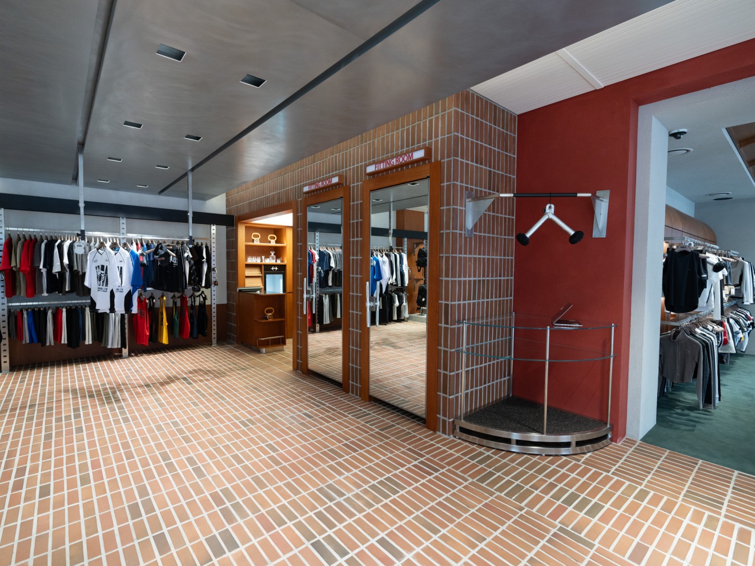 HDEX(에이치덱스), 힘도산(HYM DOSAN) 플래그십 스토어 오픈