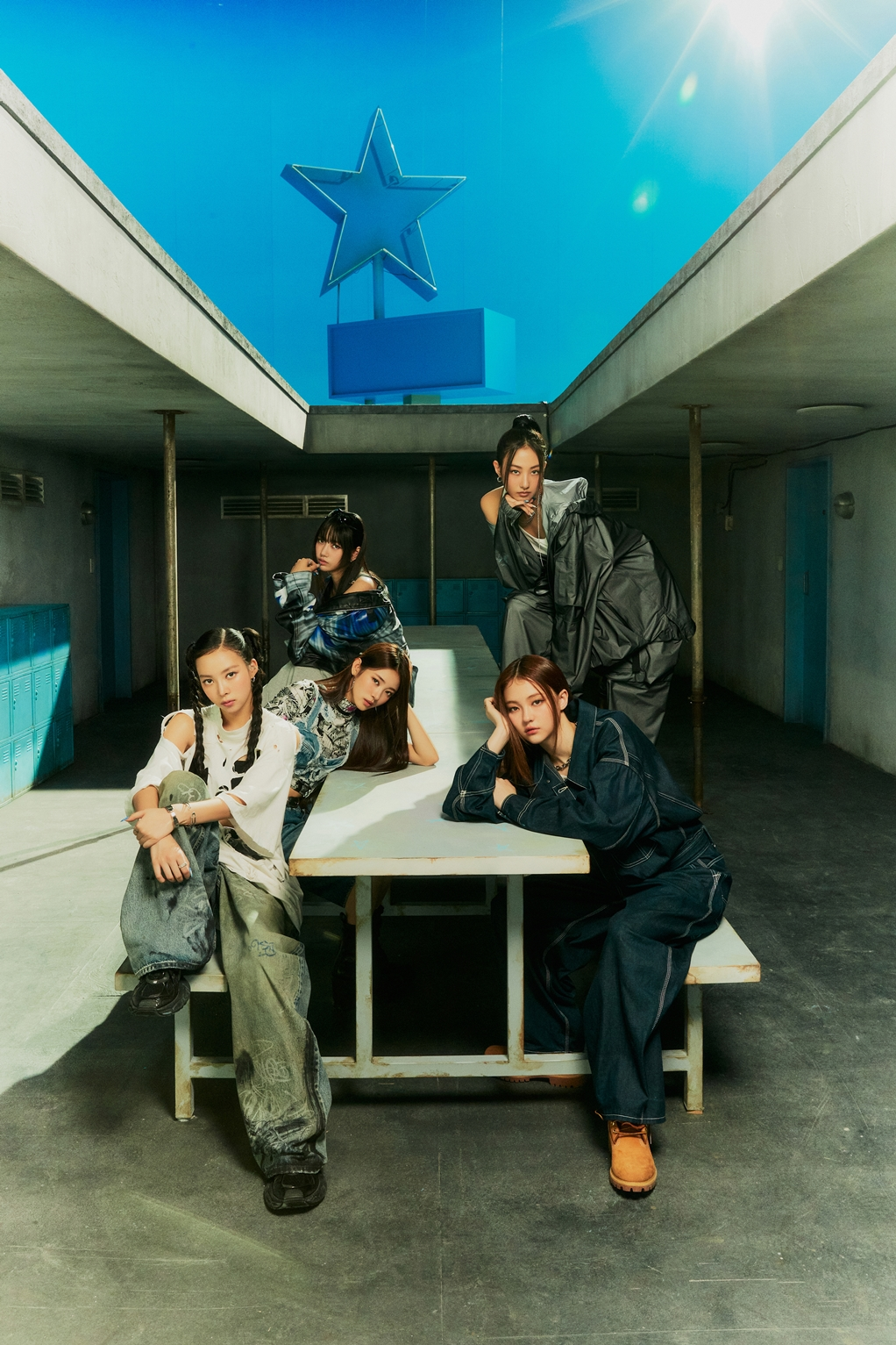 MEOVV(미야오), 유튜브 뮤직 차트 1위 등극…완성형 퍼포먼스로 보여준 '괴물 신인'의 저력