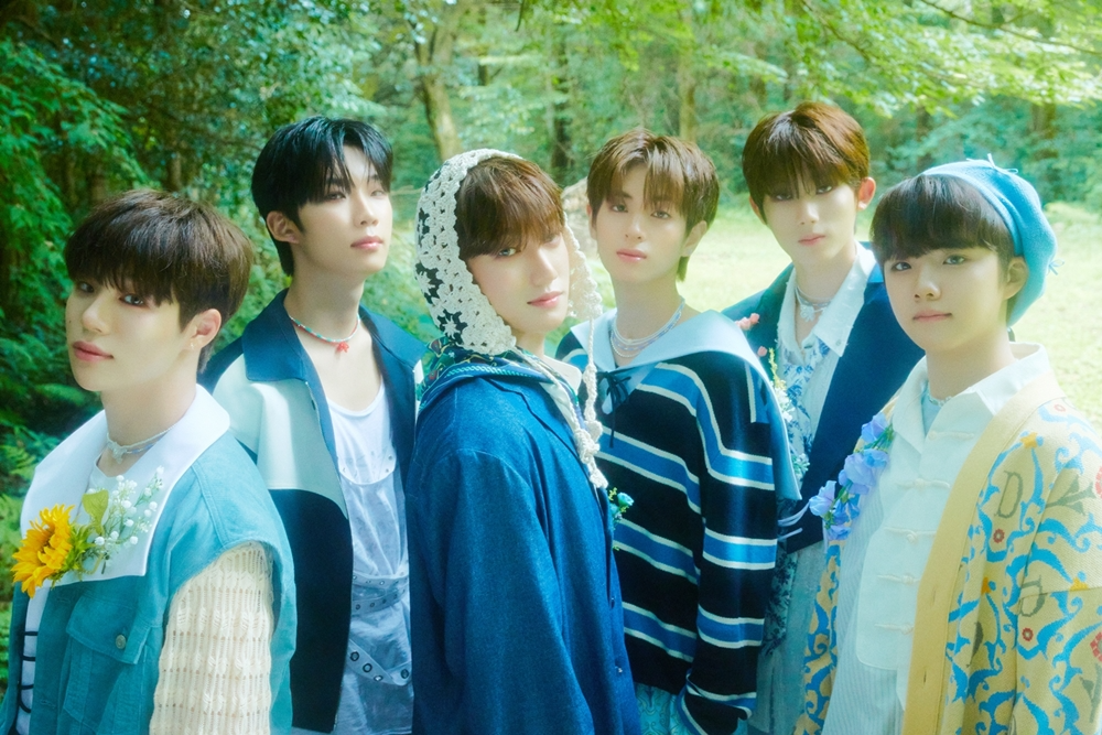 더윈드, 미니 3집 ‘러브’ 버전 콘셉트 포토 공개…러블리 큐피드 변신