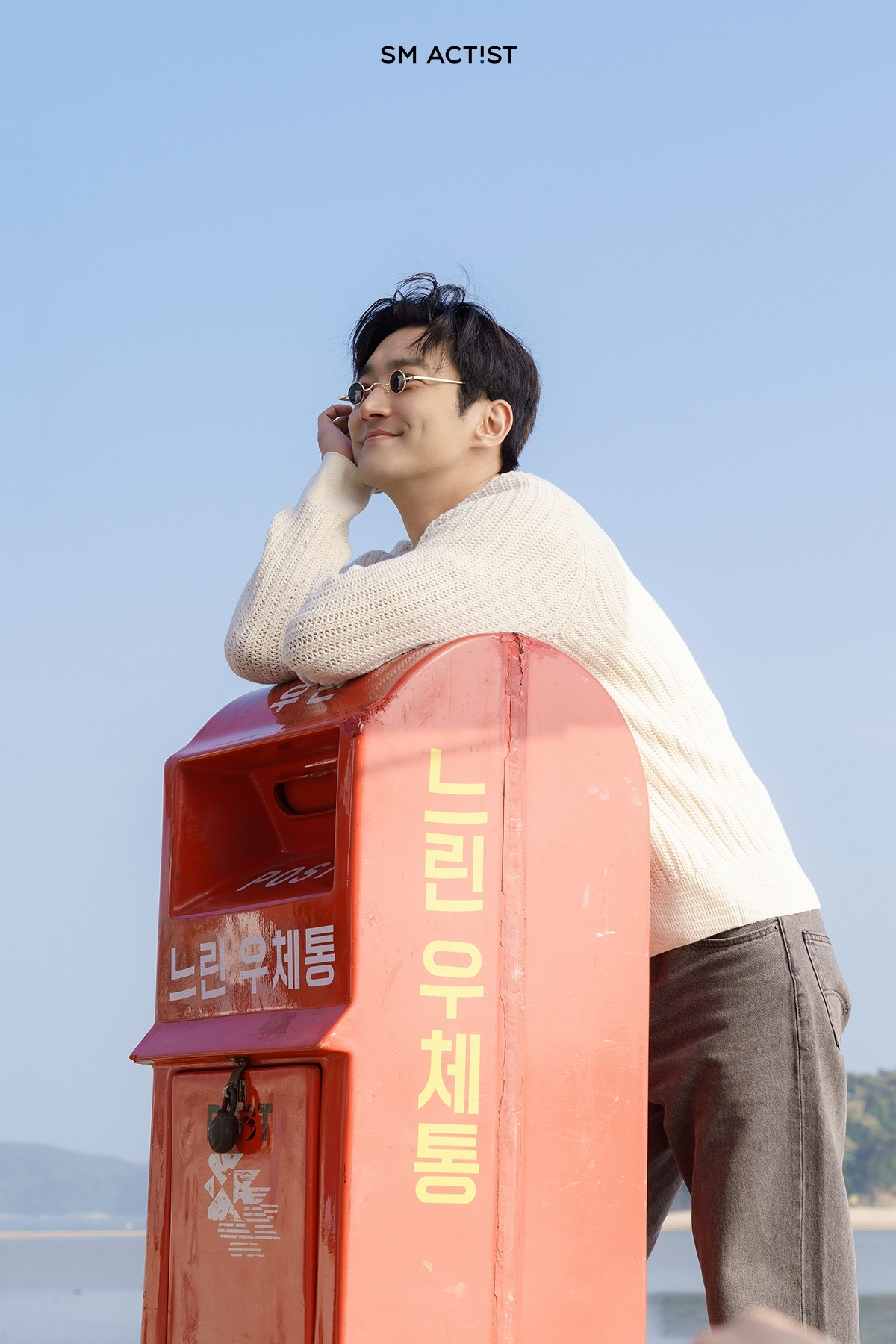 ‘DNA 러버’ 최시원, 청량 그 자체…그림 같은 비주얼 비하인드 컷 공개