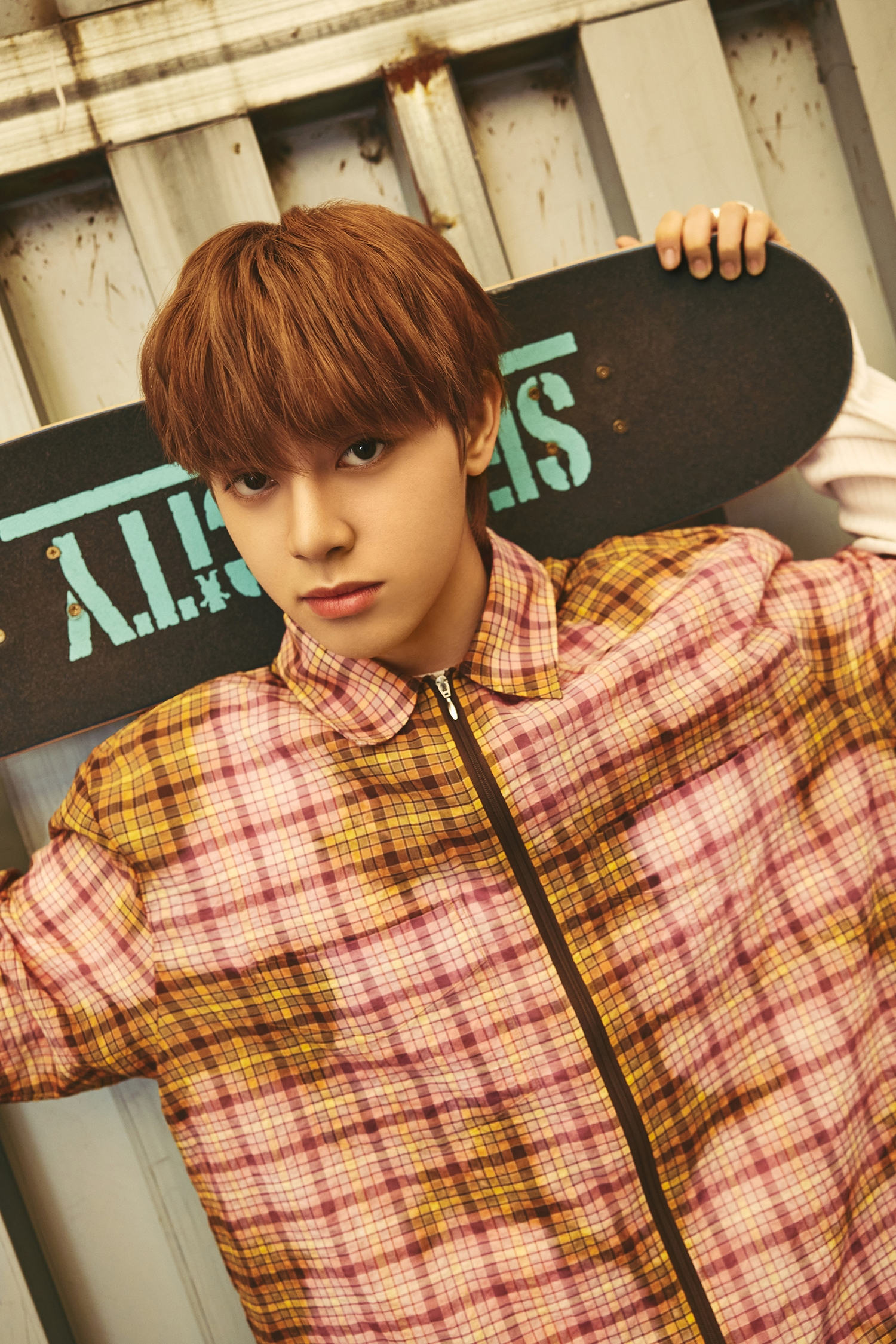 아크 끼엔, 베트남 국영 방송국 다수 프로그램 단독 출연…현지 높은 화제성 입증