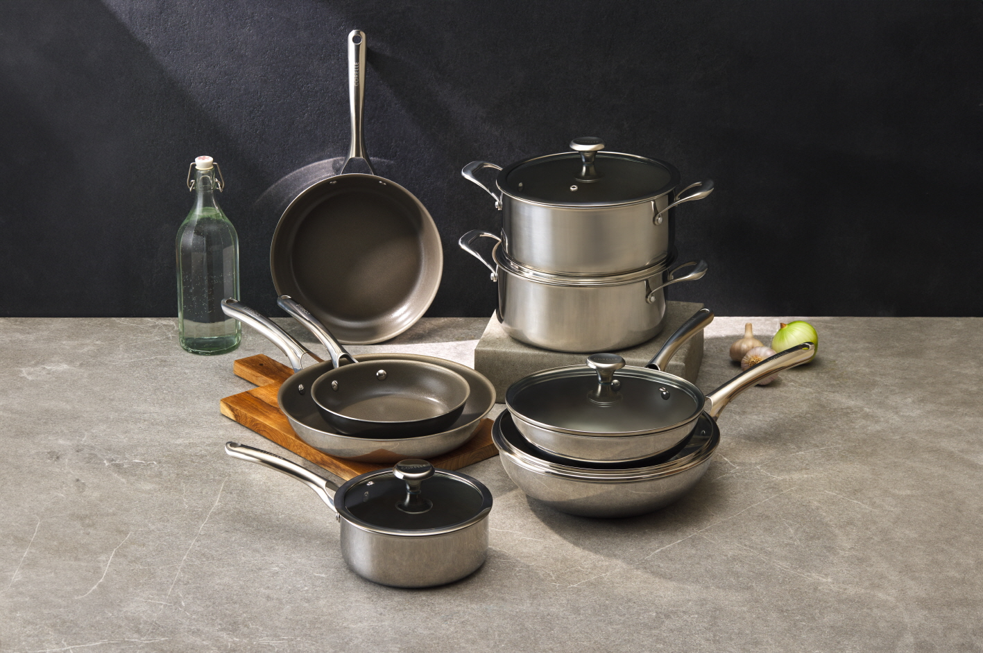 사진=코렐 듀라나노 스테인리스 스틸 컬렉션