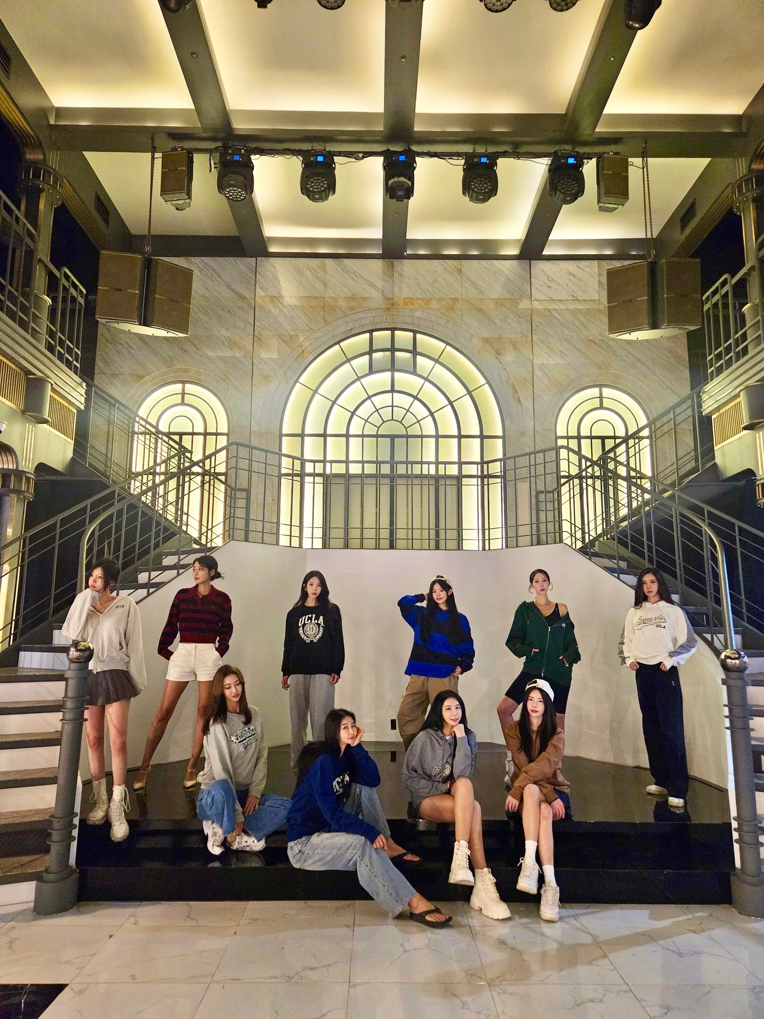 사진은 (위 왼쪽부터)송주아, 유다연, 김지나, 홍지은, 정하린, 안지아(아래 왼쪽부터)이루겸, 서윤아, 김하음, 김주연 레이싱모델그룹 사진제공