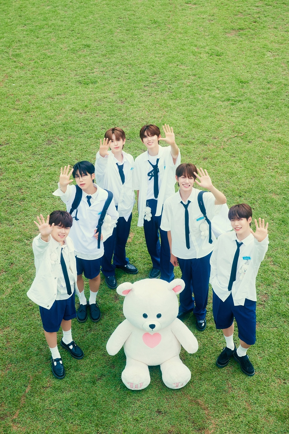 더윈드, 7일 미니 3집 'Hello : My First Love' 발매…풋풋한 설렘 예고