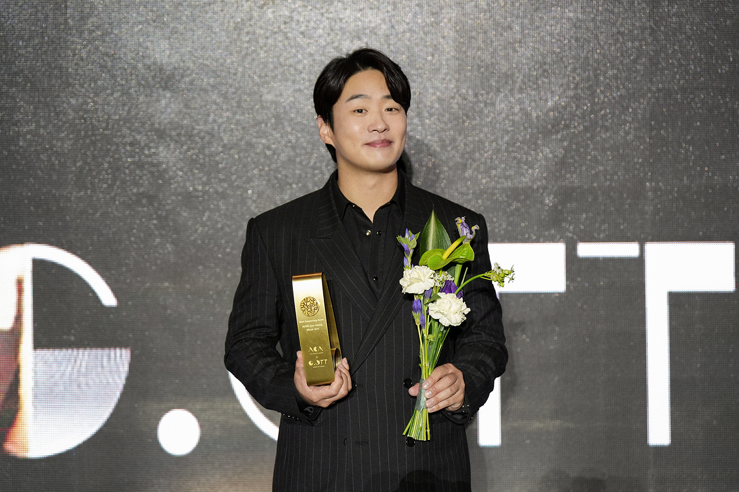 안재홍, ‘마스크걸’ 주오남으로 연이은 수상 행렬