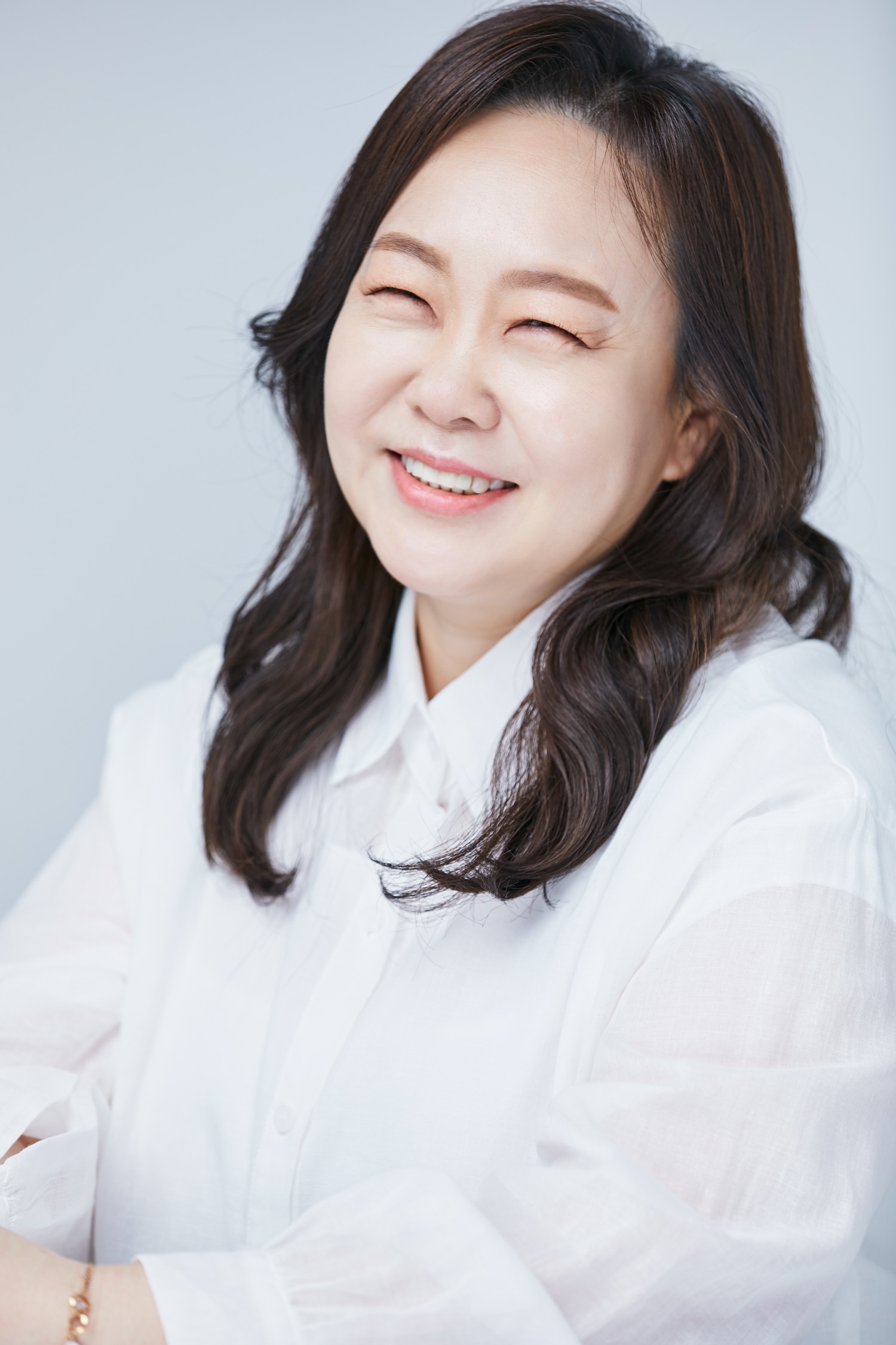 황정민, ‘개소리’ 특별출연…해녀 포장마차 주인으로 변신 ‘극 몰입도↑’