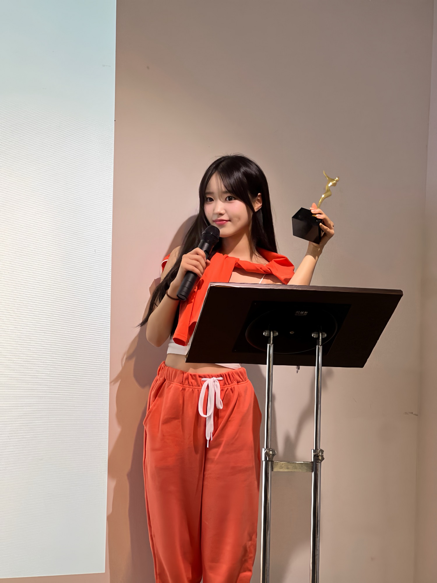2024 TOP 10 레이싱모델 홍지은, 사진제공 코리아레이싱모델그룹
