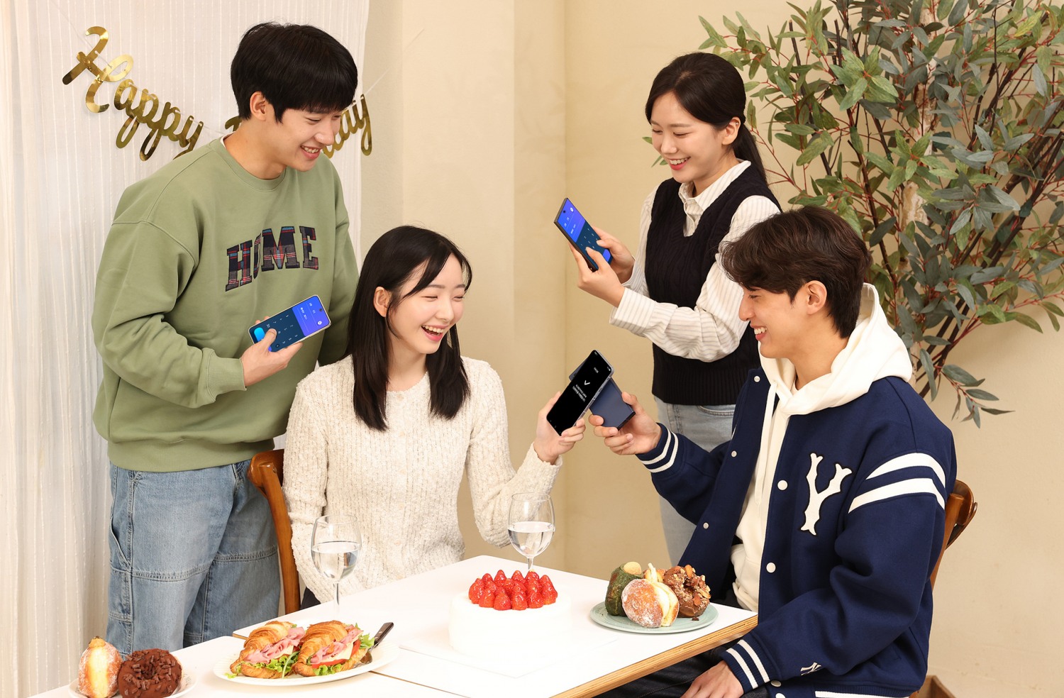 갤럭시 스마트폰끼리 맞대면 계좌이체, 삼성월렛 '탭 이체' 기능 도입