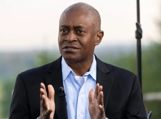 (상보) 연준 보스틱 “추가 금리인하에 인내심을 발휘하는 편이 낫다”