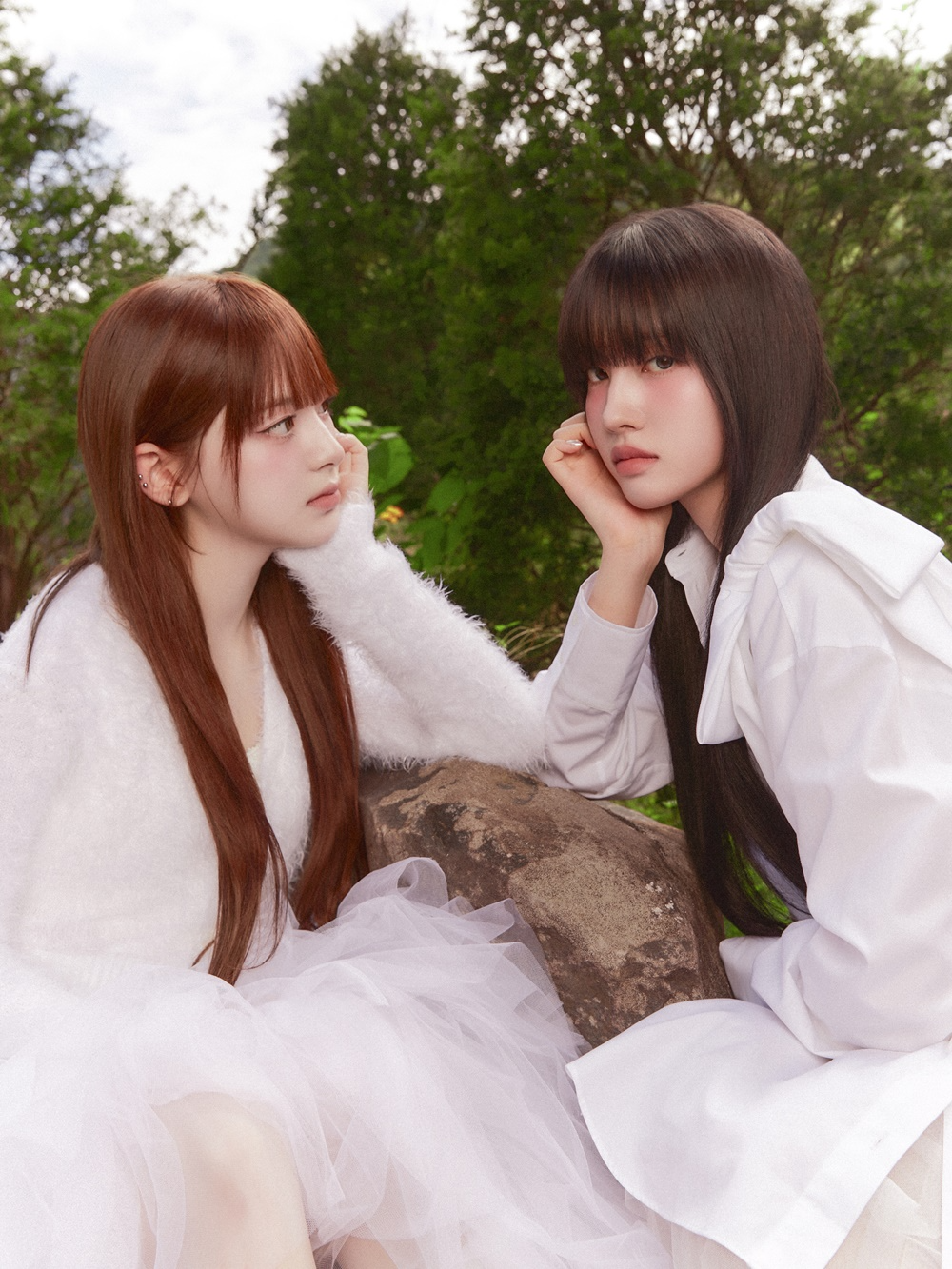 스테이씨, 새 싱글 ‘...l (닷닷닷)’ 첫 콘셉트 포토 공개…순백의 동화 속 요정