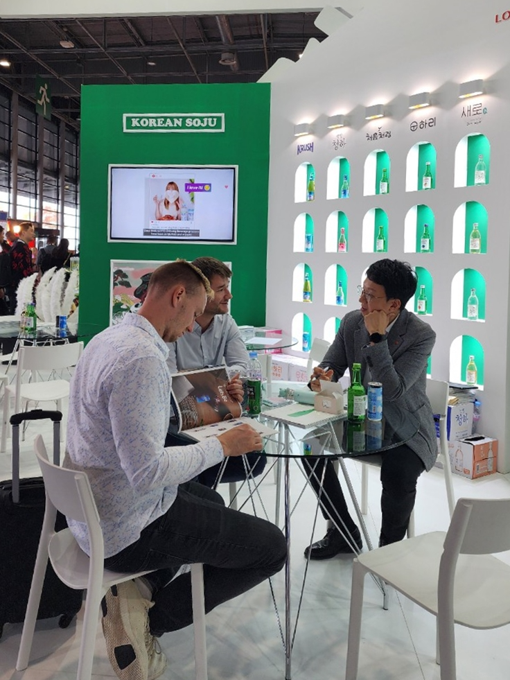 롯데칠성음료, ‘밀키스 제로’, ‘새로’ 앞세워 식품 박람회 'SIAL Paris 2024' 첫 참가