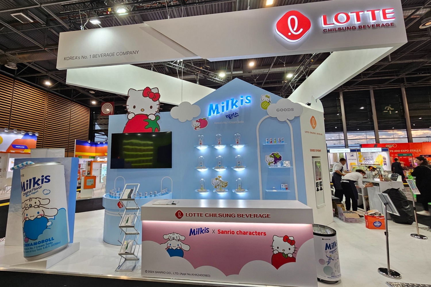 롯데칠성음료, ‘밀키스 제로’, ‘새로’ 앞세워 식품 박람회 'SIAL Paris 2024' 첫 참가