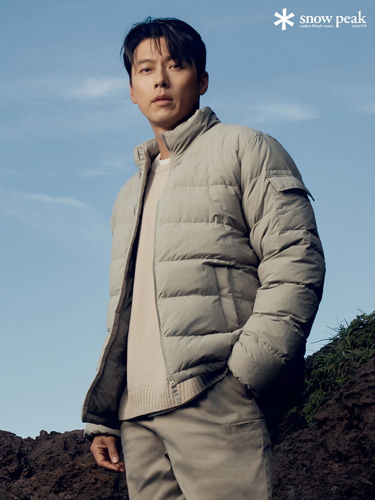 현빈 랜드 에어 스탠드넥 경량 다운 자켓