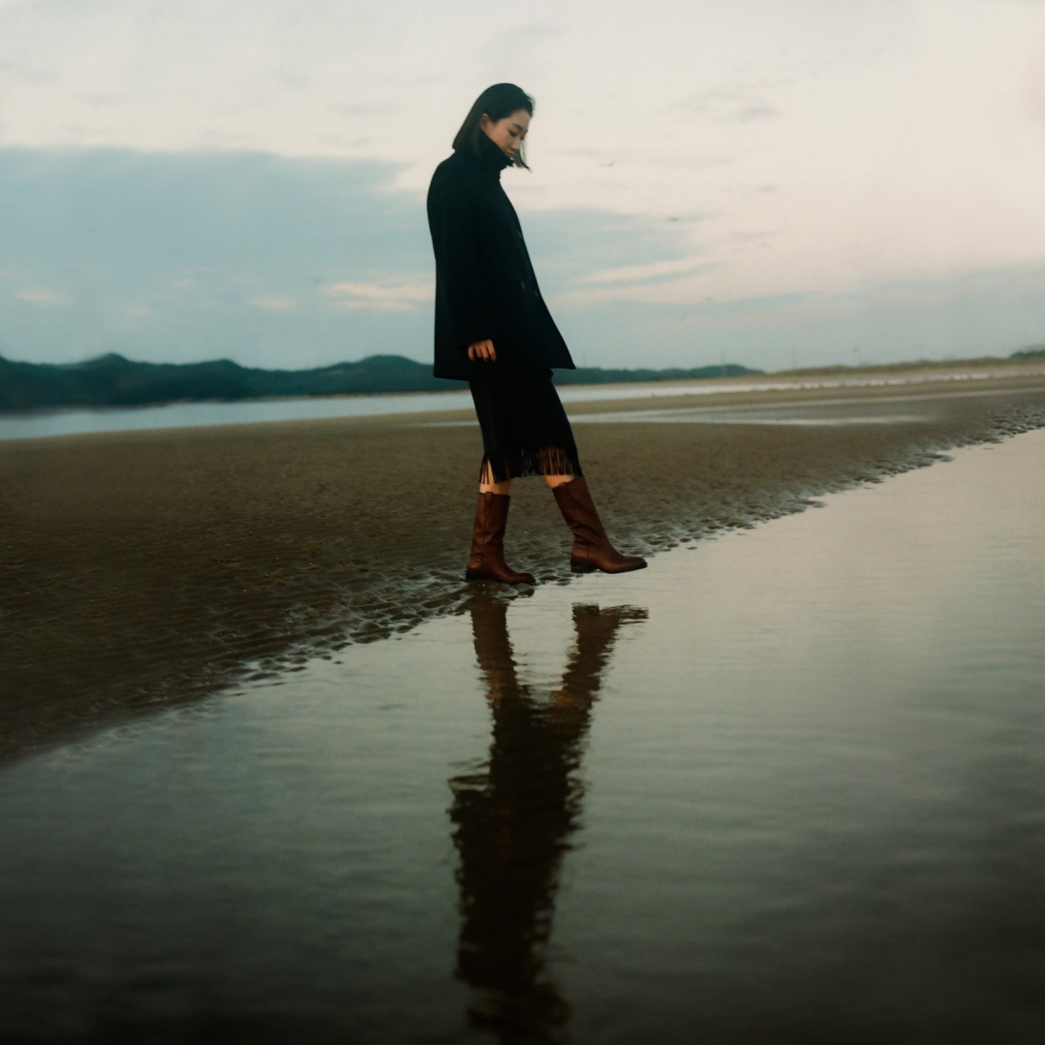 허회경의 새로운 '위로'…싱글 '한참을 울겠지만' 공개