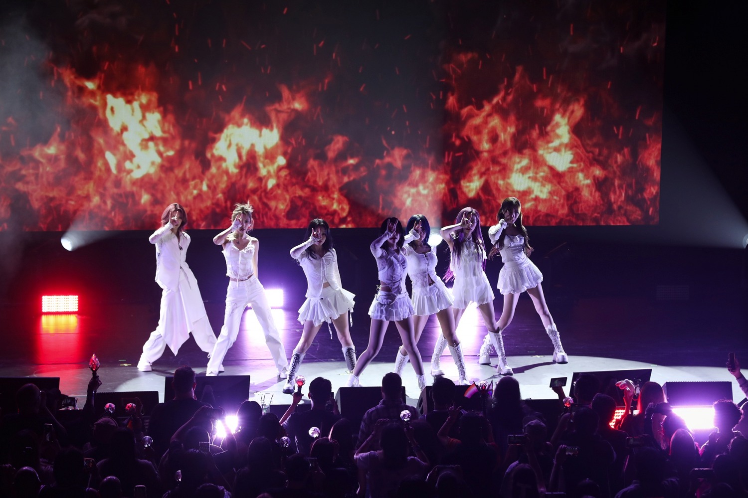 드림캐쳐, 북미투어 뉴욕 공연으로 성공적 포문…시선 강탈 퍼포먼스 릴레이