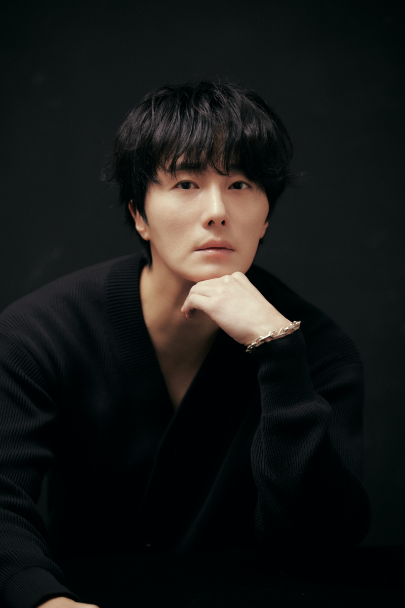 정일우, 제이원 인터내셔널 컴퍼니와 전속계약 체결…새로운 도약 시작