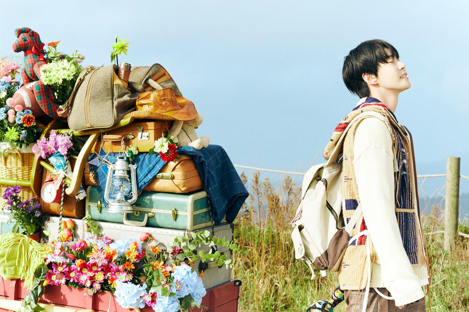 NCT 도영, 신곡 ‘시리도록 눈부신’ 뮤직비디오 티저 공개…‘희망찬 스토리+동화 같은 연출’