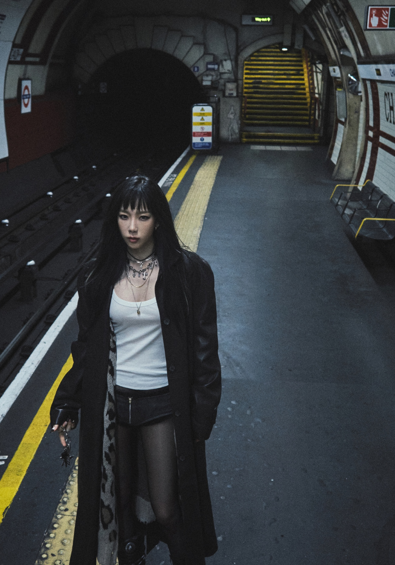 태연, 미니 6집 수록곡 ‘Blur’로 독보적 감성 선사…런던의 쓸쓸한 무드+감각적 비주얼 담은 하이라이트 클립 공개