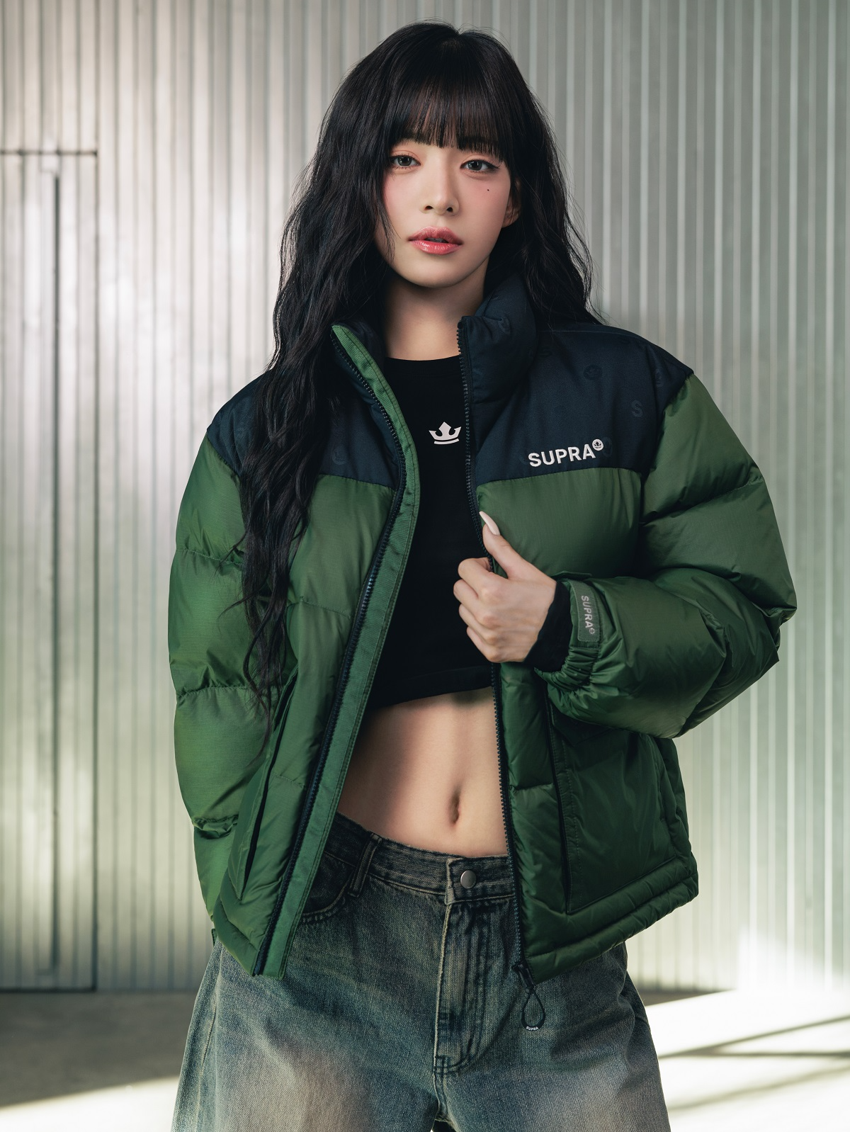 ▲ 수프라(SUPRA) 엠버서더 프로미스나인 이채영 ‘2024 겨울 다운 컬렉션’ 화보 (사진 제공=수프라)