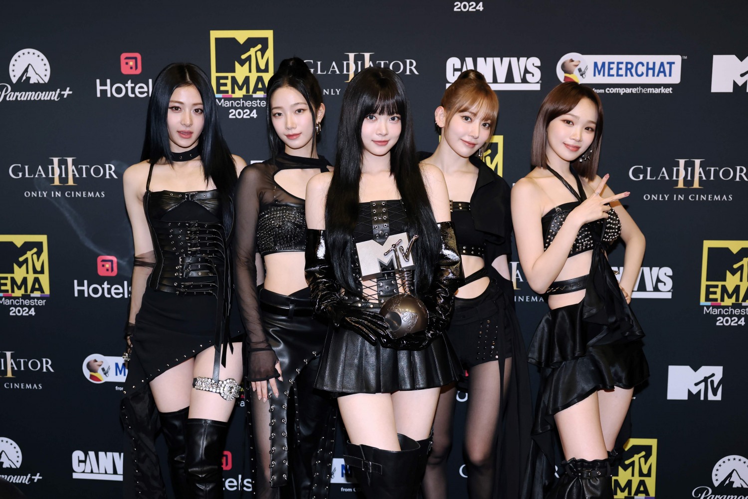 르세라핌, K-팝 걸그룹 최초 ‘2024 MTV EMA’ 단독 무대→수상 영예…“응원해 주신 모든 팬분께 진심으로 감사”