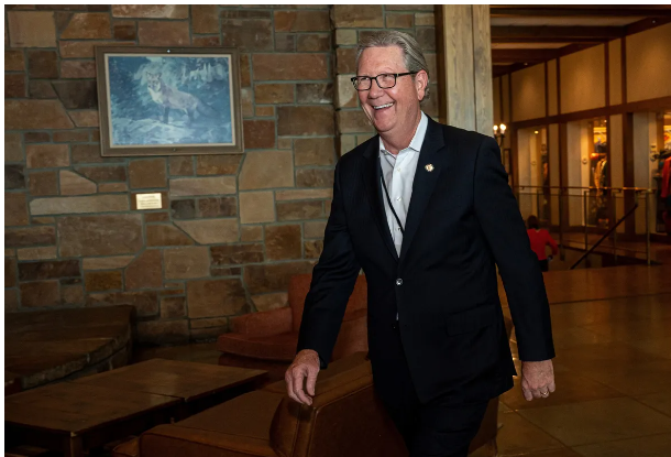 (상보) 연준 슈미드 “금리가 얼마나 더 많이 떨어질지는 불확실”