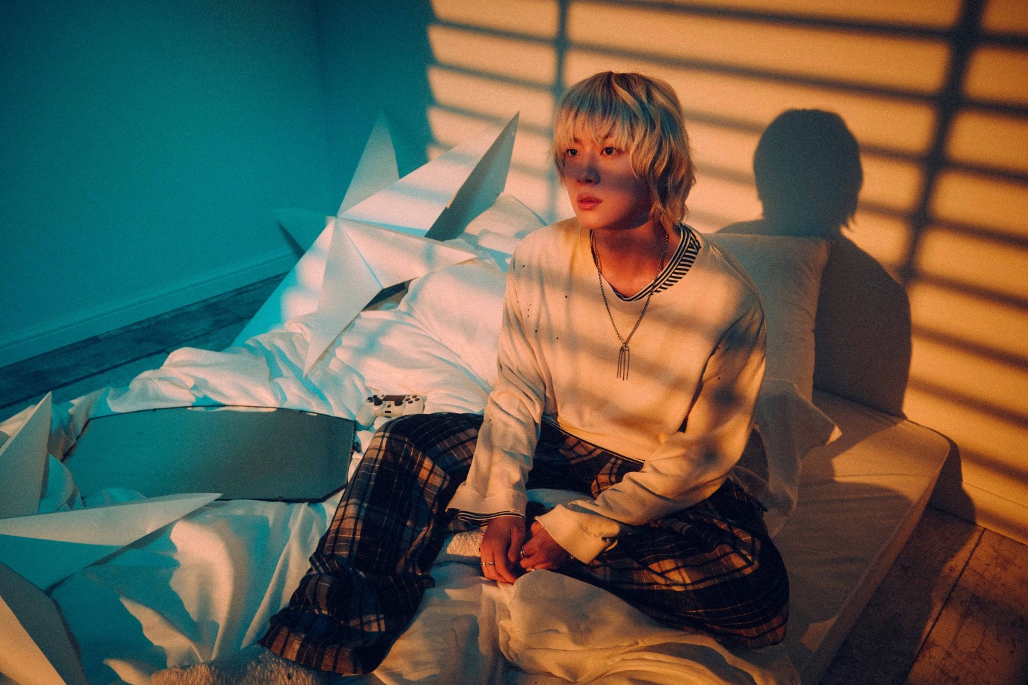 BTS 진 ‘Happy’, 美 ‘빌보드 200’ 4위…첫 솔로 앨범으로 진입