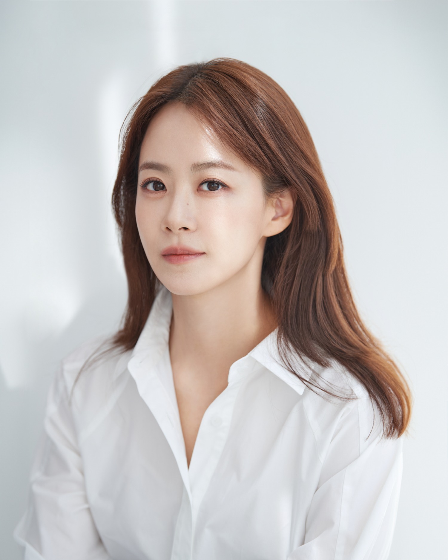 류현경, 청순&아우라 모두 담은 새로운 프로필 공개