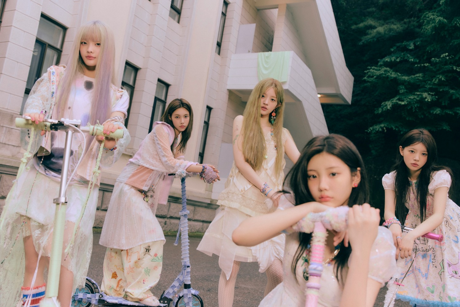 아일릿, 2개 앨범 연속 ‘하프 밀리언셀러’ 달성…‘슈퍼 신인’ 명성 입증