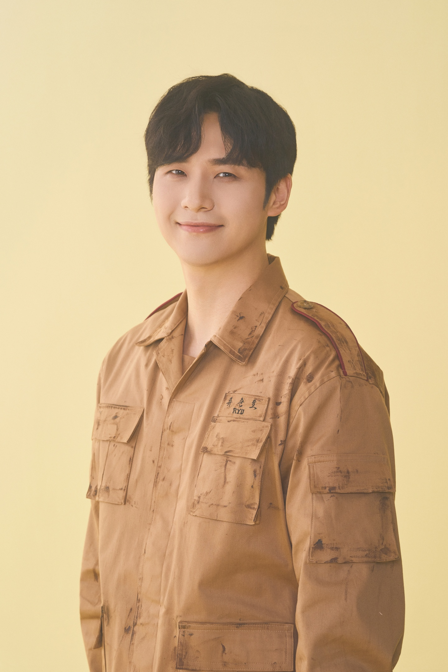 B1A4 신우, 뮤지컬 ‘여신님이 보고 계셔’ 첫 공연 성료…‘안정적 연기+뮤지컬 넘버 완벽소화’