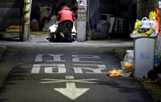 1인 가구, 주거·소득·고용 안정 긴요..정책 대응시 연령대별로 접근 필요 - 한은