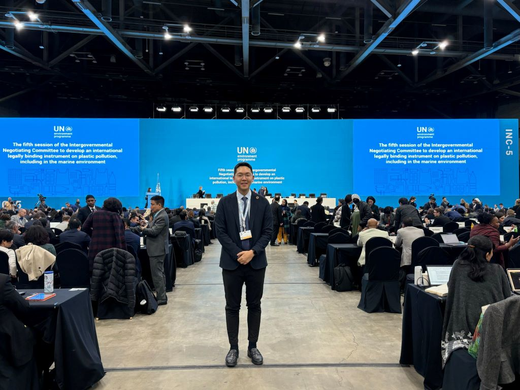 ▲’유엔 플라스틱 오염 국제협약 제5차 정부간협상위원회’에 참석한 한솥도시락 이하림 대표 (사진제공=한솥도시락)