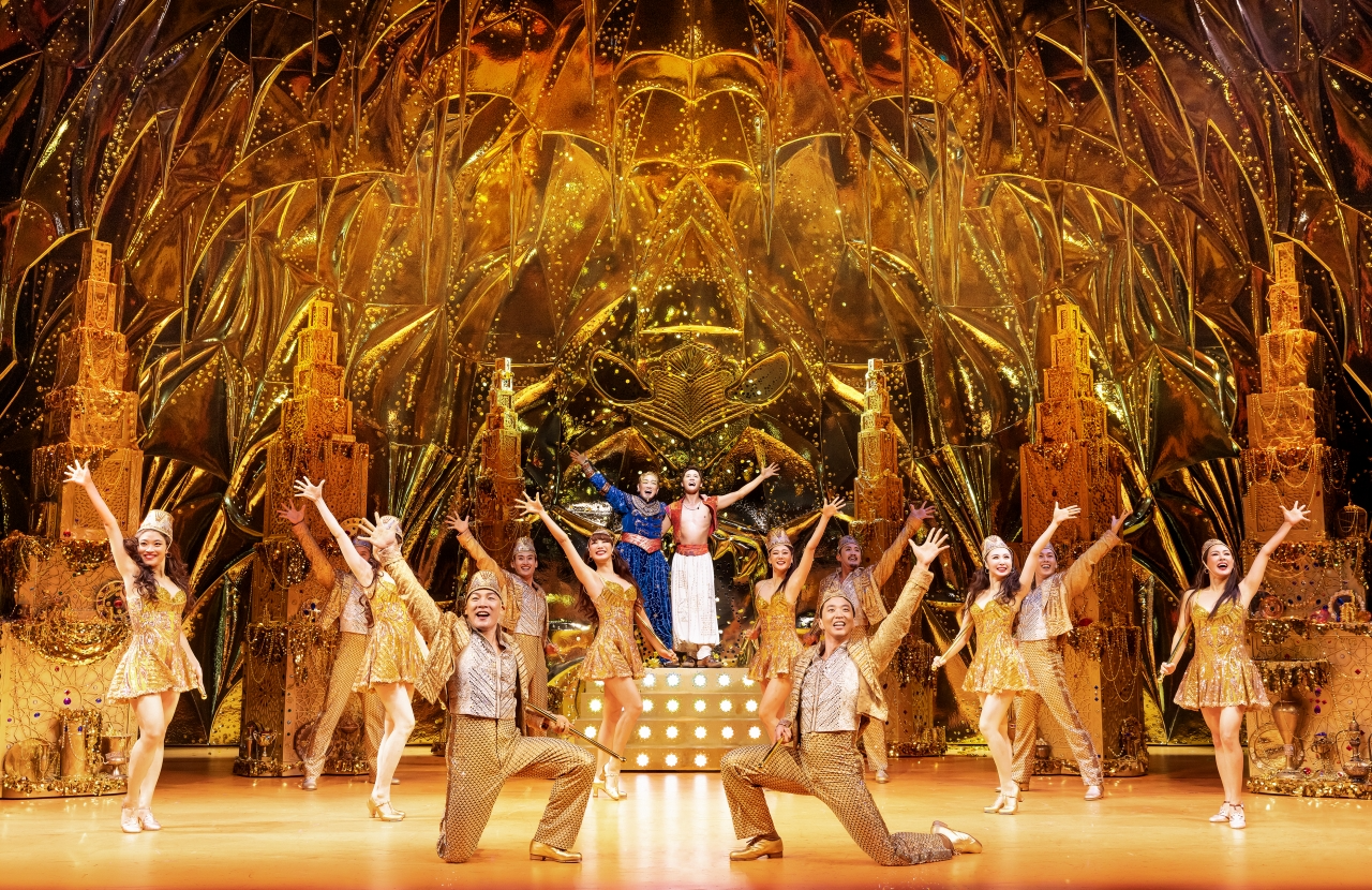 한국도 뮤지컬 ‘알라딘’의 마법에 빠져들었다…‘거장의 황홀한 명곡+눈을 의심케 하는 마술 같은 무대+공연장에서만 경험할 수 있는 마법’