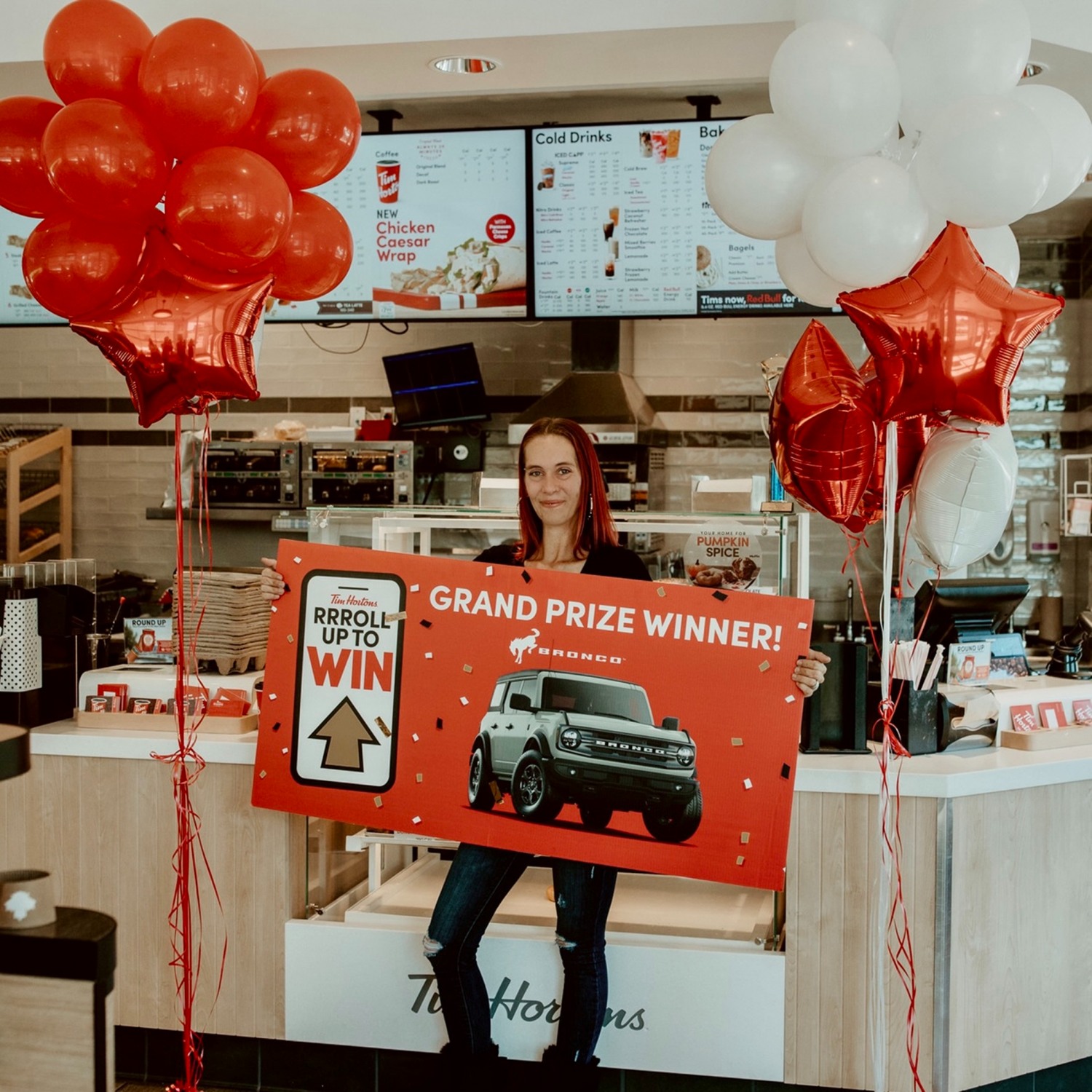 팀홀튼, 국내 진출 1주년 기념 역대급 경품과 함께하는 ‘롤업투윈(Roll Up to Win)’ 캠페인 전개