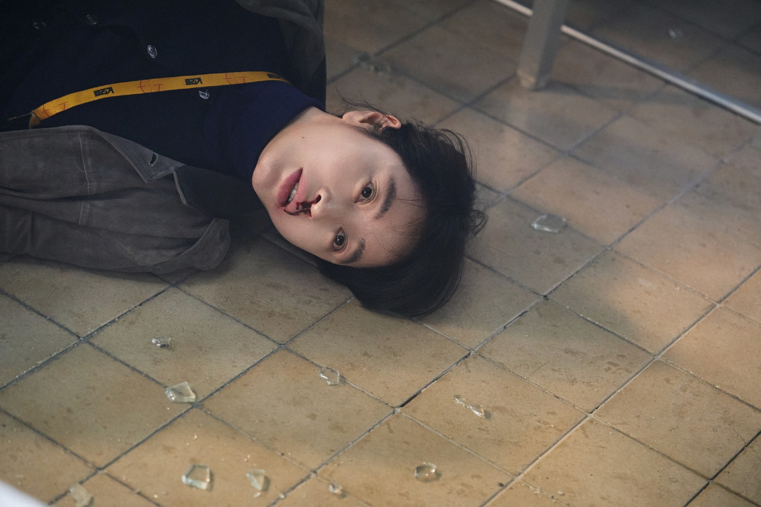 ‘트리거’ 김혜수, 오늘만 사는 꽃대가리 팀장 오소룡 그 자체…‘똘끼X독기’ 가득한 캐릭터 스틸 공개