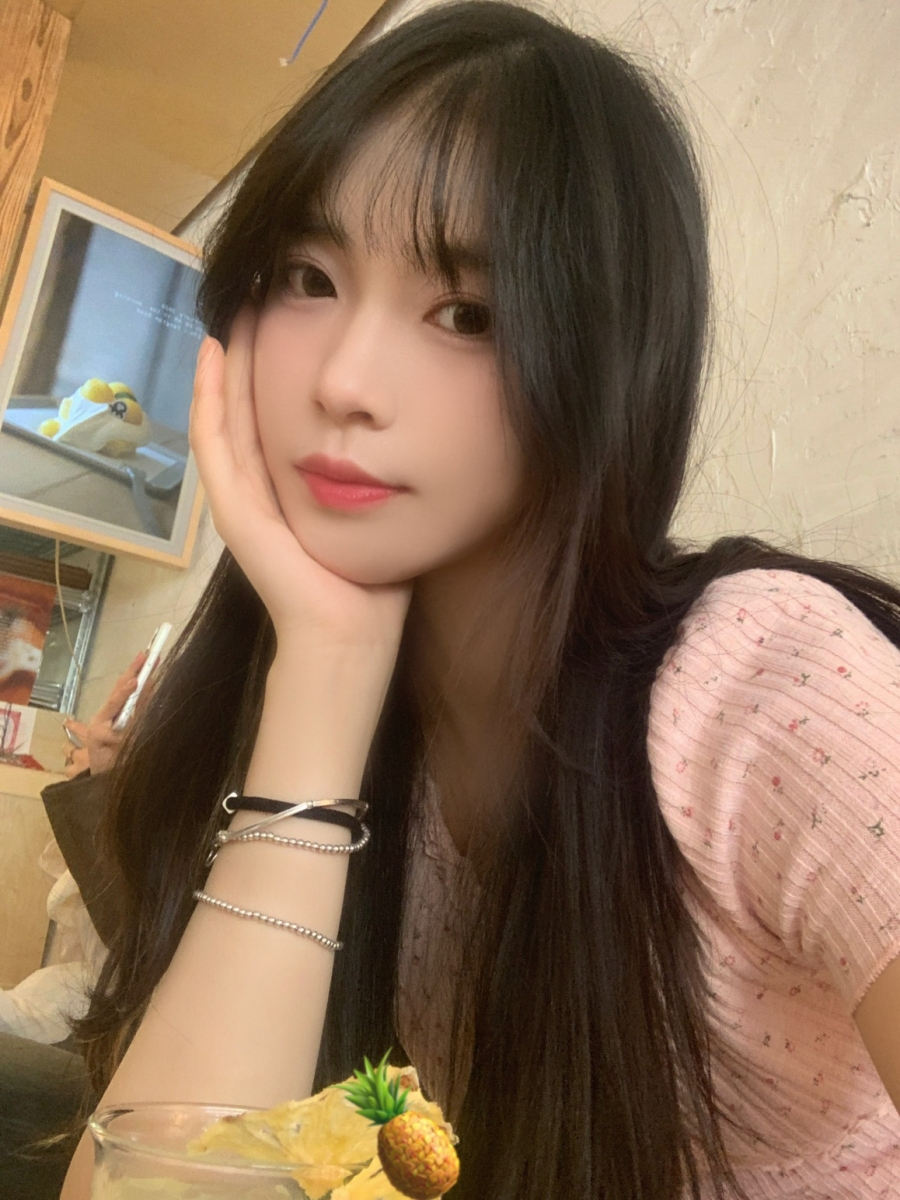 프로젝트H, 두 번째 멤버 비비 공개…인형 같은 외모 '시선 집중'