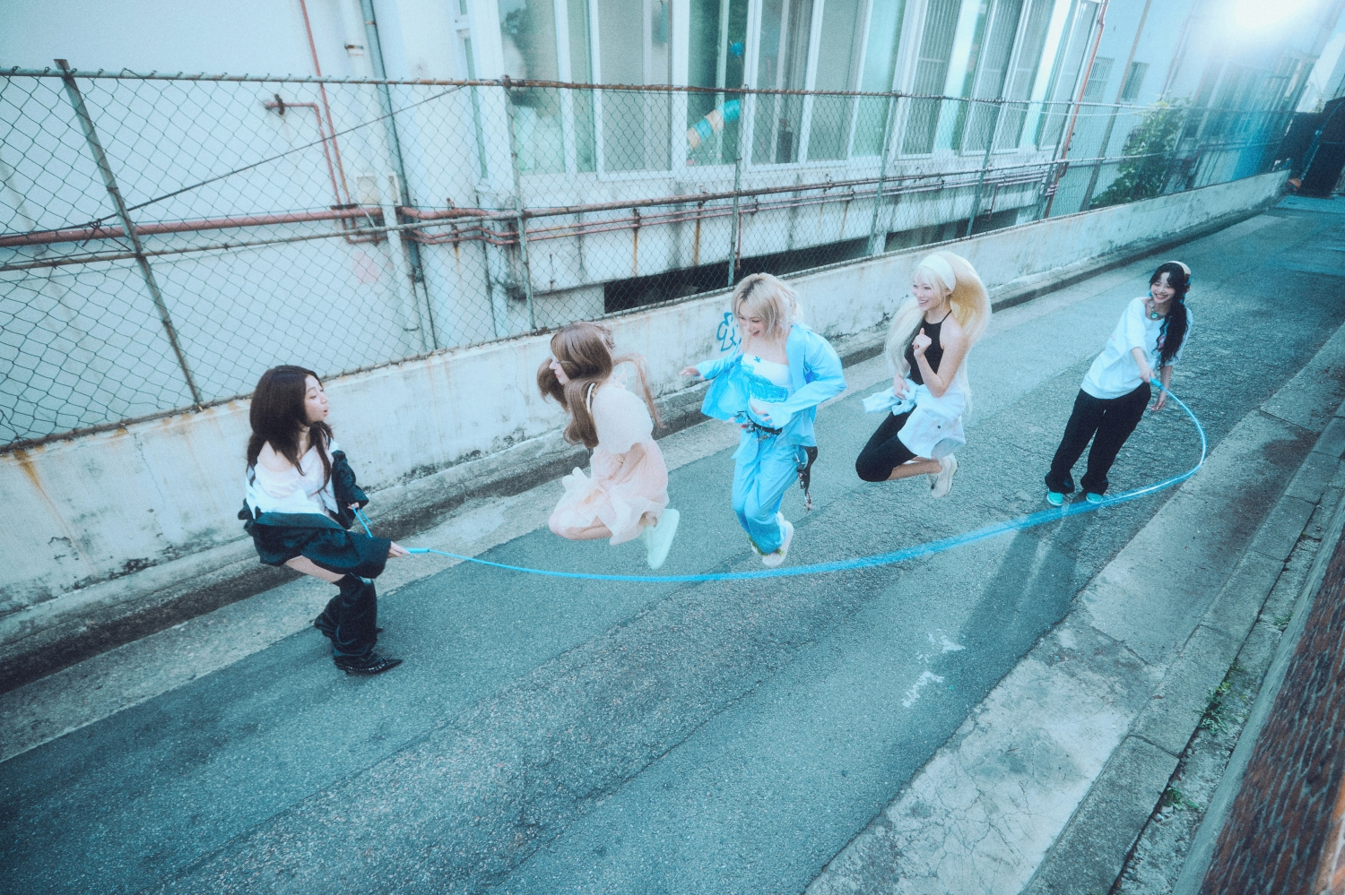 르세라핌 ‘CRAZY’, 3주 연속 미국 빌보드 차트인…역주행 넘어 장기 흥행 시동