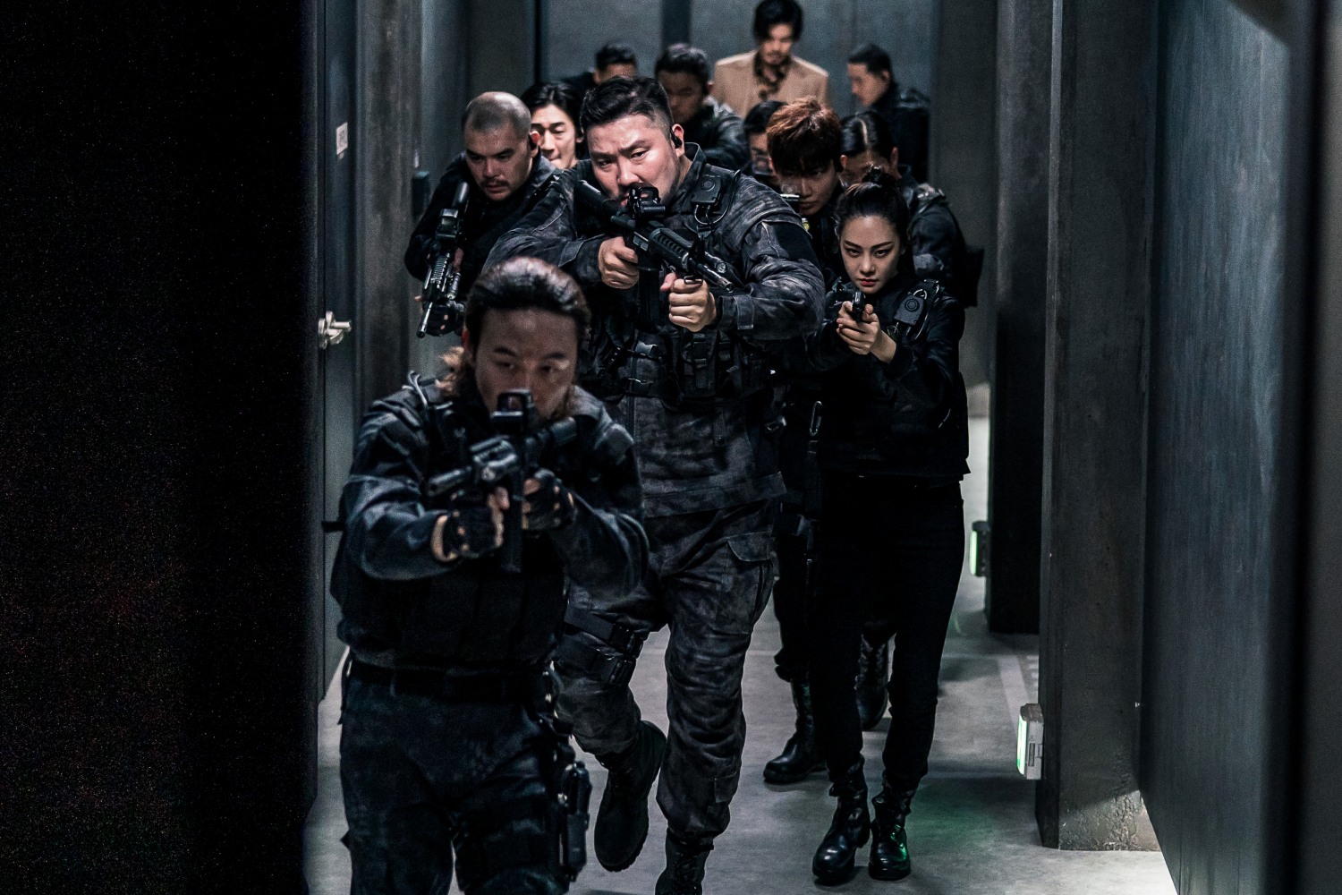 ‘히트맨2’ 박광재, 막강한 빌런 활약…매서운 눈빛+액션 열연