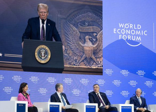 (상보) 트럼프 "금리 많이 내려야...연준 내 말 듣기를 바라" - WP