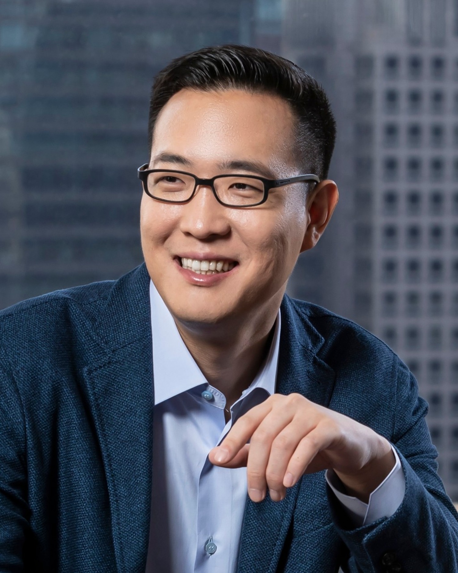 아워홈 인수 나선 한화 김동선 부사장의 3가지 과제