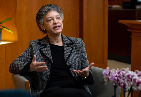 (상보) 연준 콜린스 "추가 금리 조정, 급하게 진행할 필요 없다"