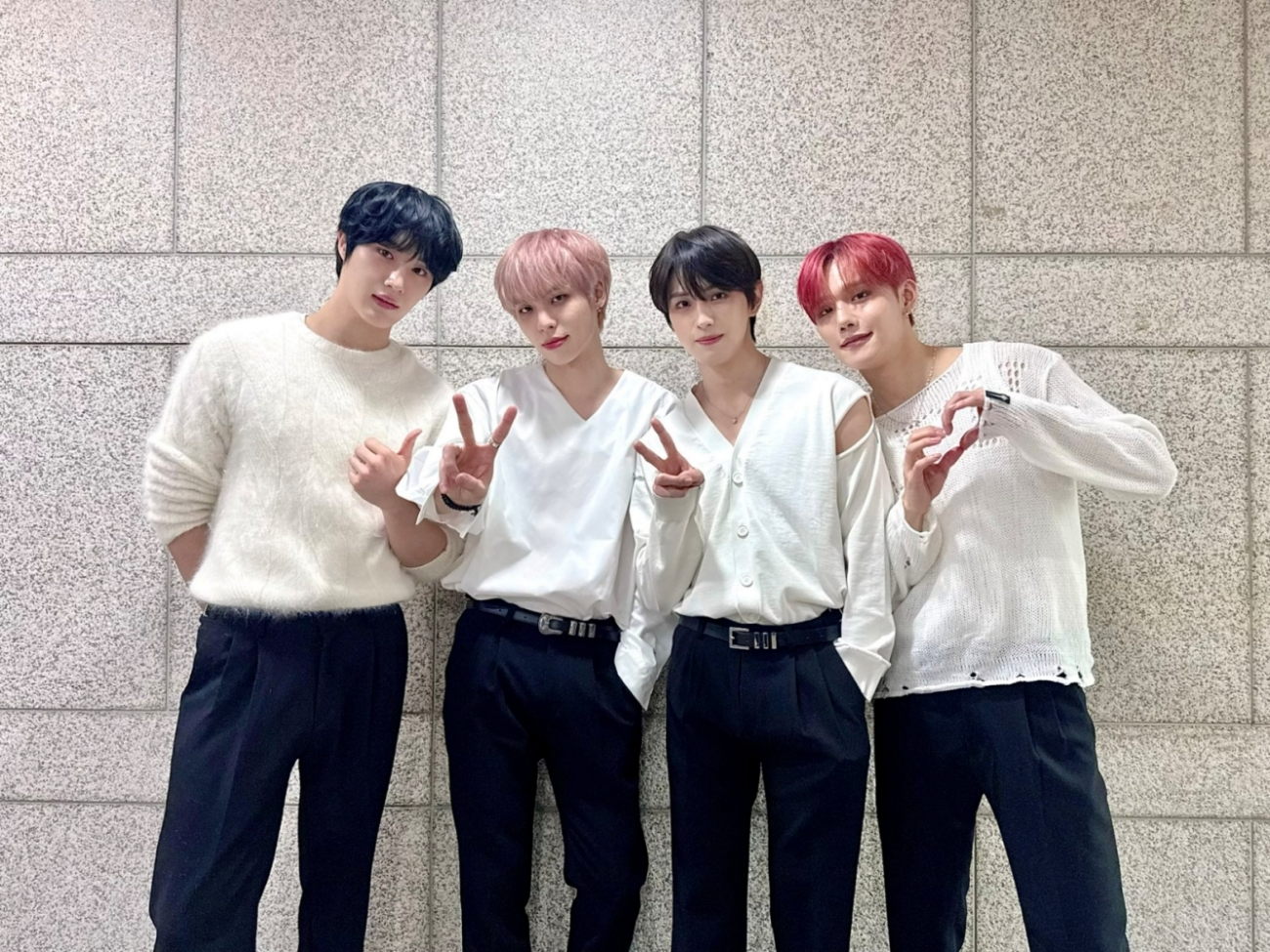 CIX, 무대+콘텐츠+라디오 종횡무진…1년 만의 컴백에 완전체 시너지 ‘폭발’