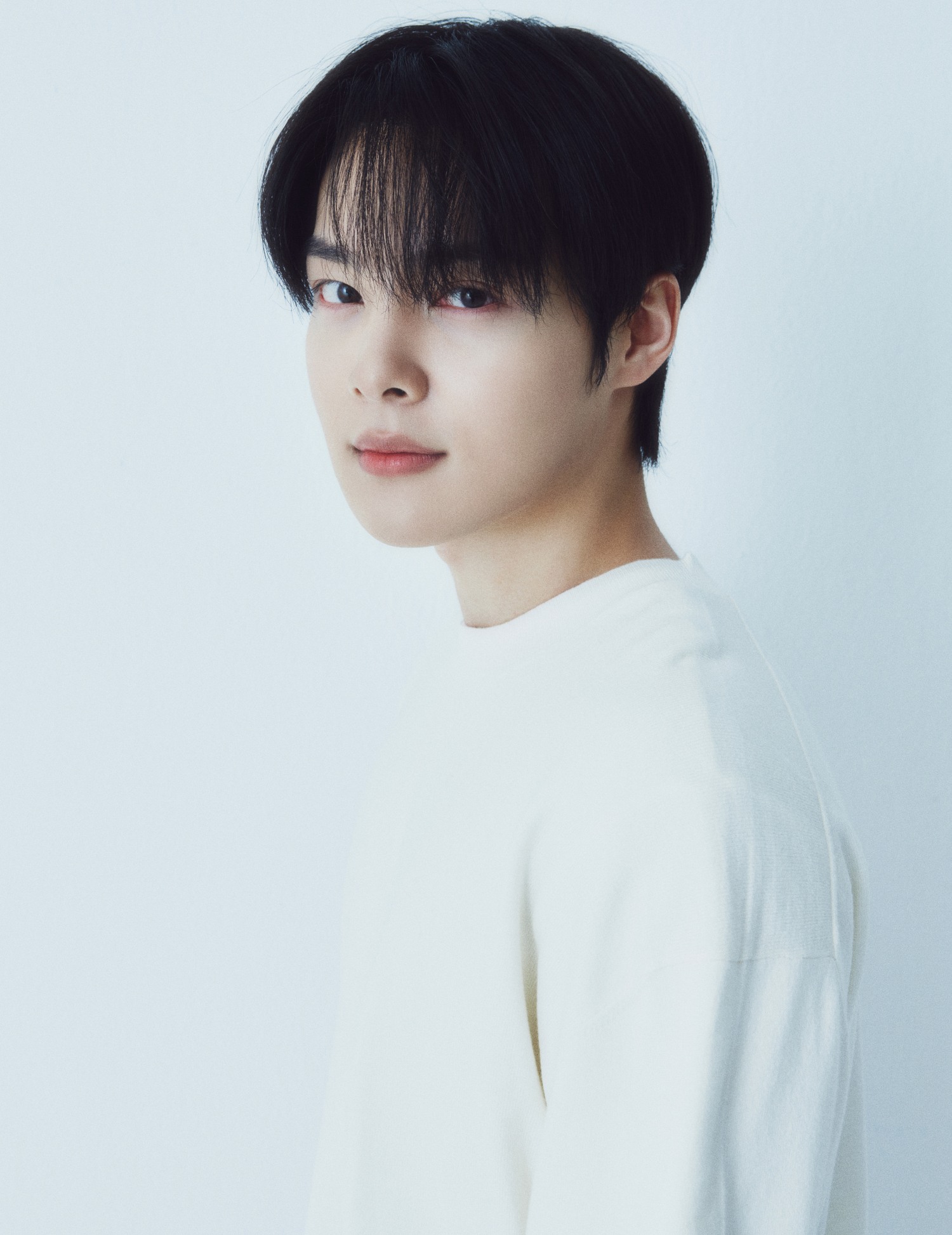 김민기, 신생 소속사 사수자리컴퍼니와 전속계약 체결…새 출발에 더해지는 기대감