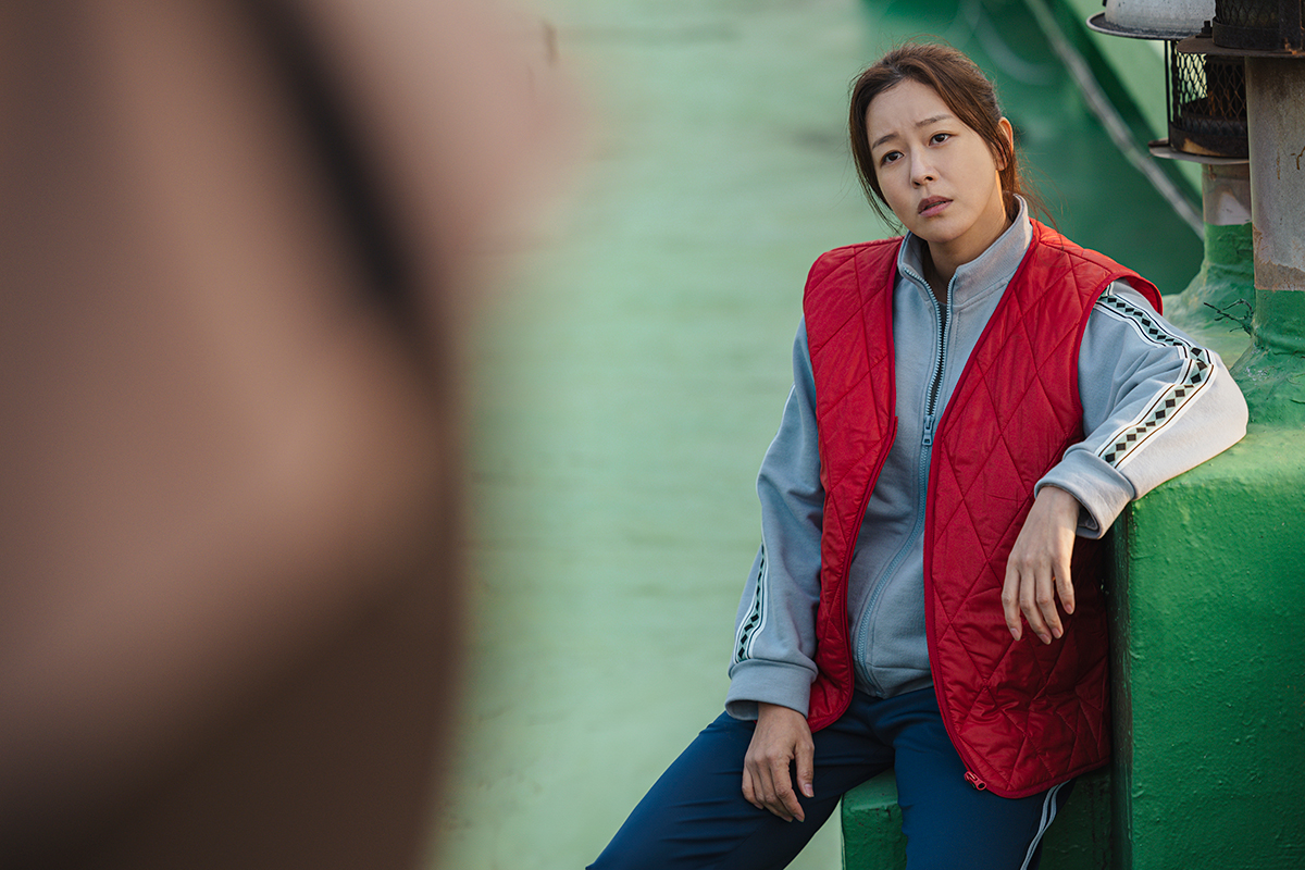 ‘백수아파트’ 경수진, 백수로 돌아왔다…24시간이 모자란 오지라퍼 거울