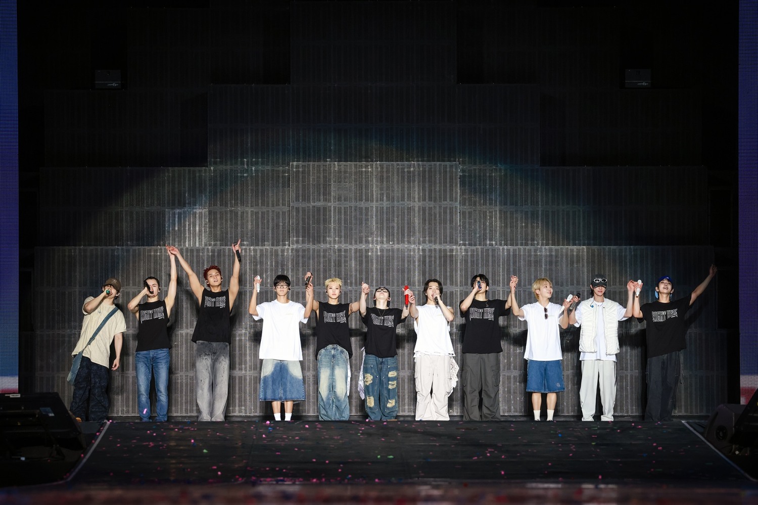 세븐틴, 월드투어 방콕서 화려한 피날레…14개 도시 30회 공연+누적 관객 103만 명 돌파