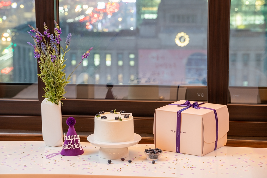 더 플라자 해피 벌스데이(Happy Birthday) 패키지 구성