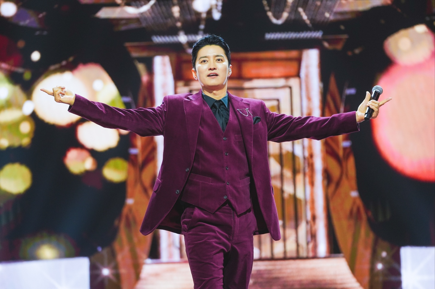 인교진, 트로트 가수로 출사표…21일 ‘잘생긴 트롯’ 출격