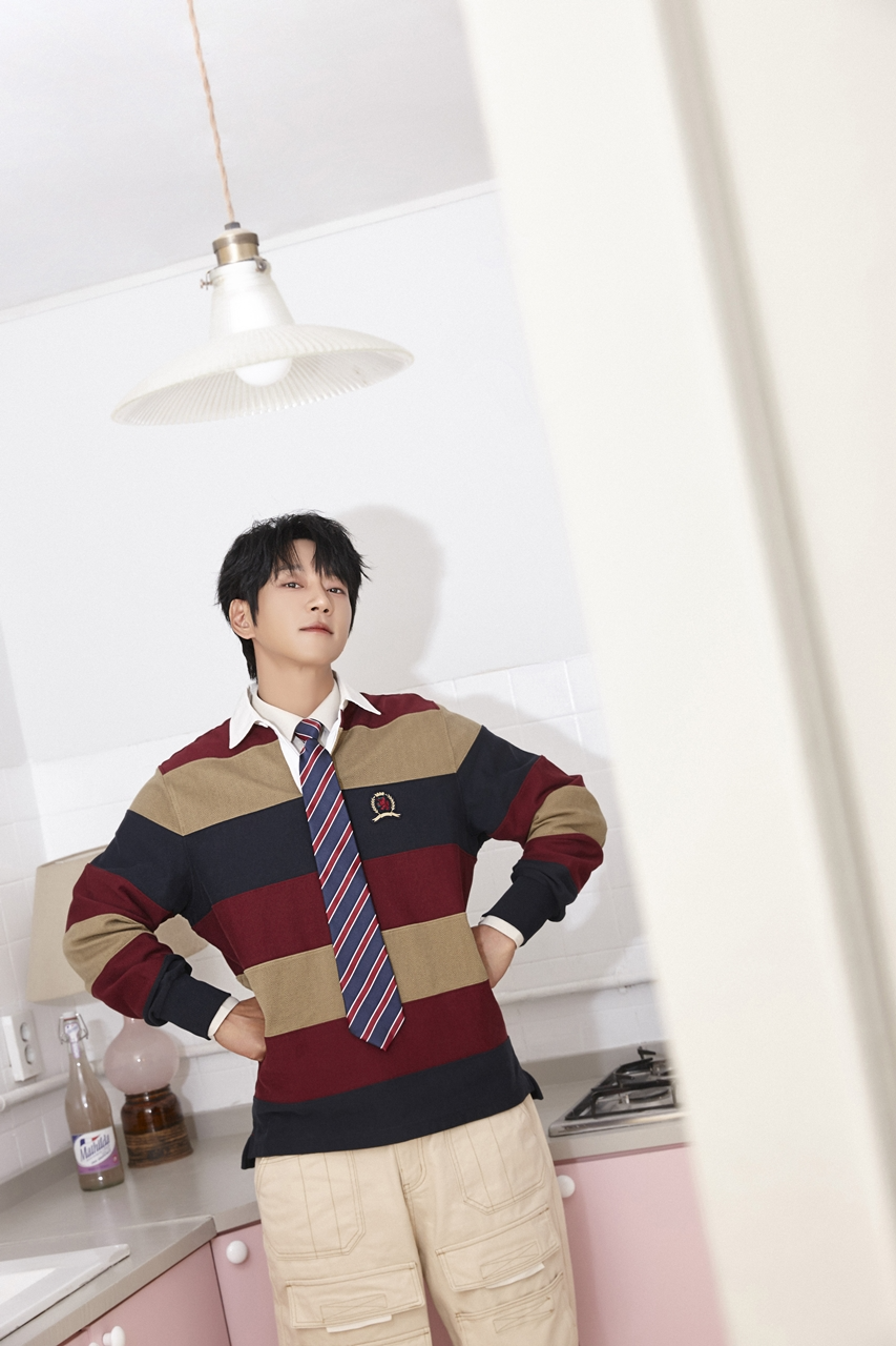 황치열, 정규 3집 세 번째 콘셉트 포토 오픈…'장꾸美' 포착