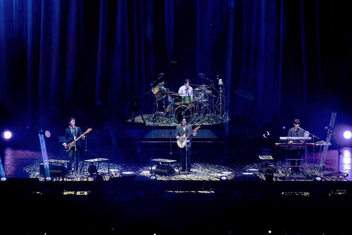 데이식스, 세 번째 월드투어 일환 마닐라 단독 콘서트 성료…“산소 같은 팬들 덕분에 우리도 존재. 팬들의 힘이 되고파”