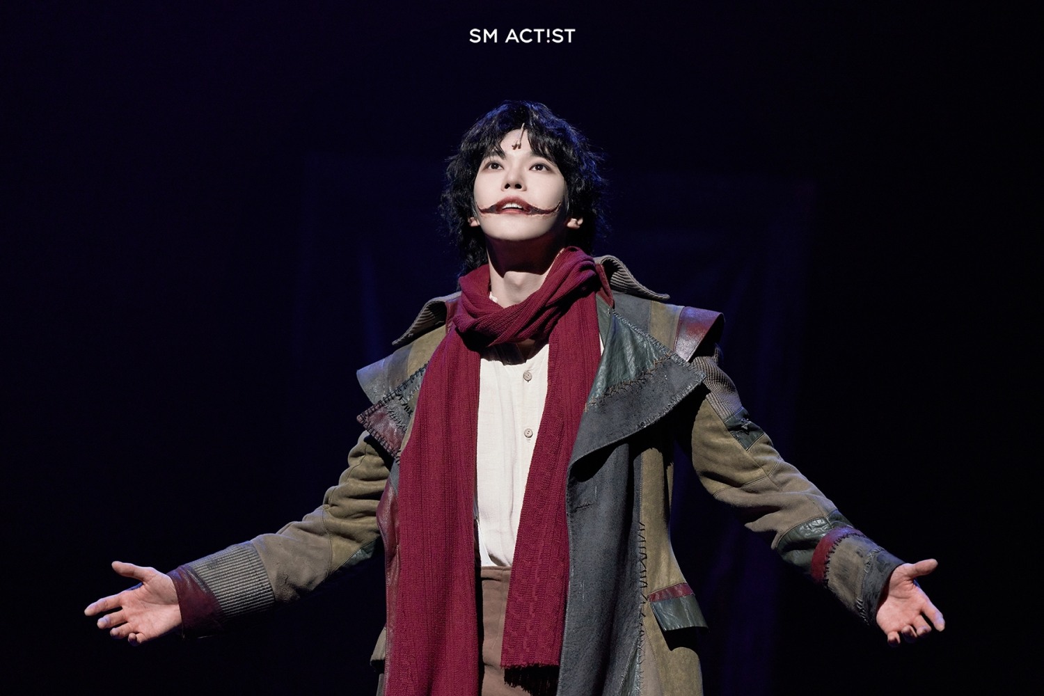 ‘웃는 남자’ NCT 도영, 서울 공연 완벽 피날레 장식…“평생 잊지 못할 선물 같은 시간”